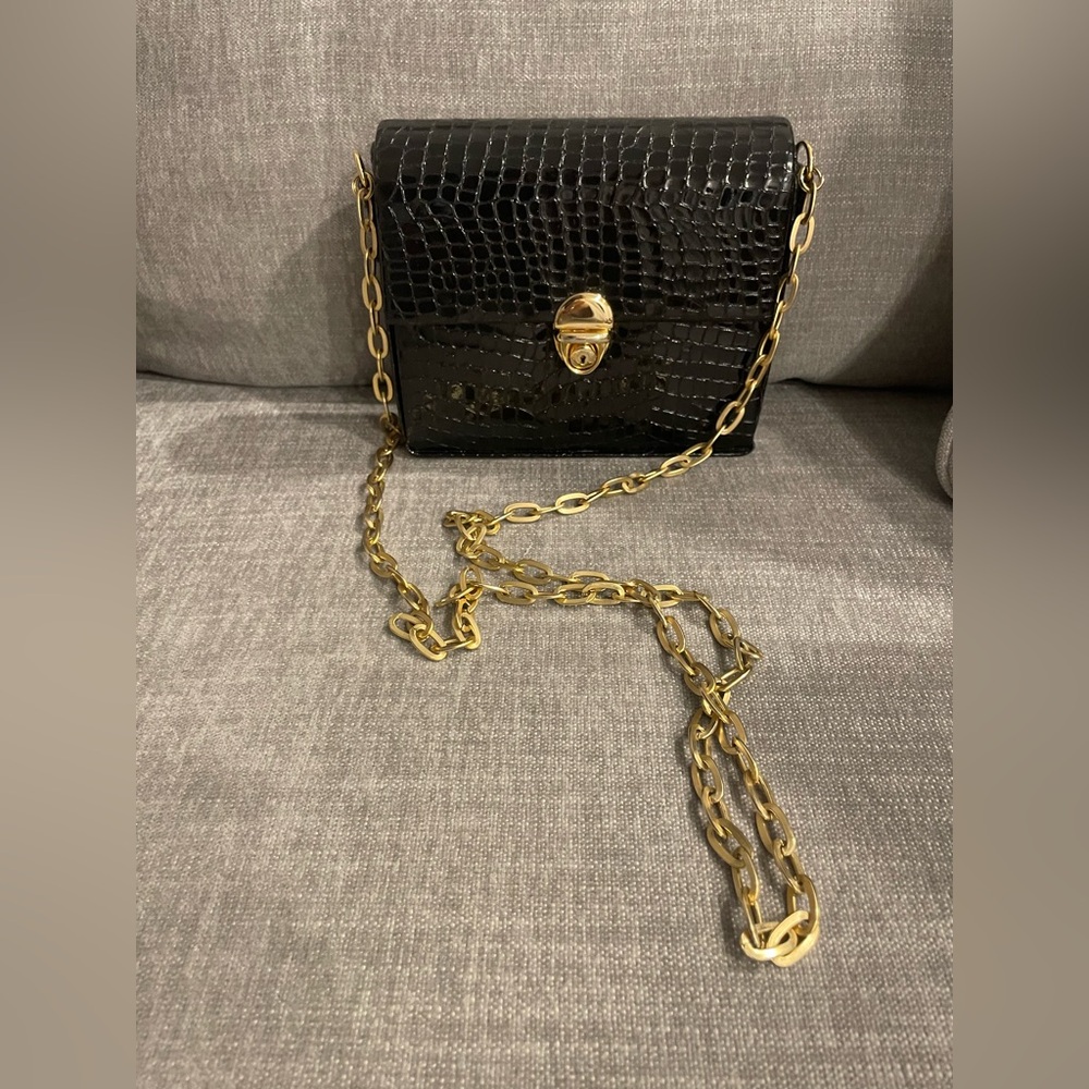 Gianni Versace Vintage Black Croc-Embossed parent leather Chain Bag